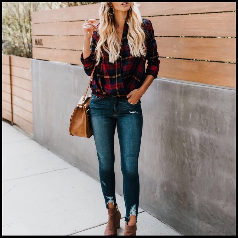 ❤️LAST❤️Draped Plaid Blouse - Picture 2 of 6